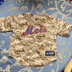 New York Mets kids shirt. Size 5. Very good condition.
